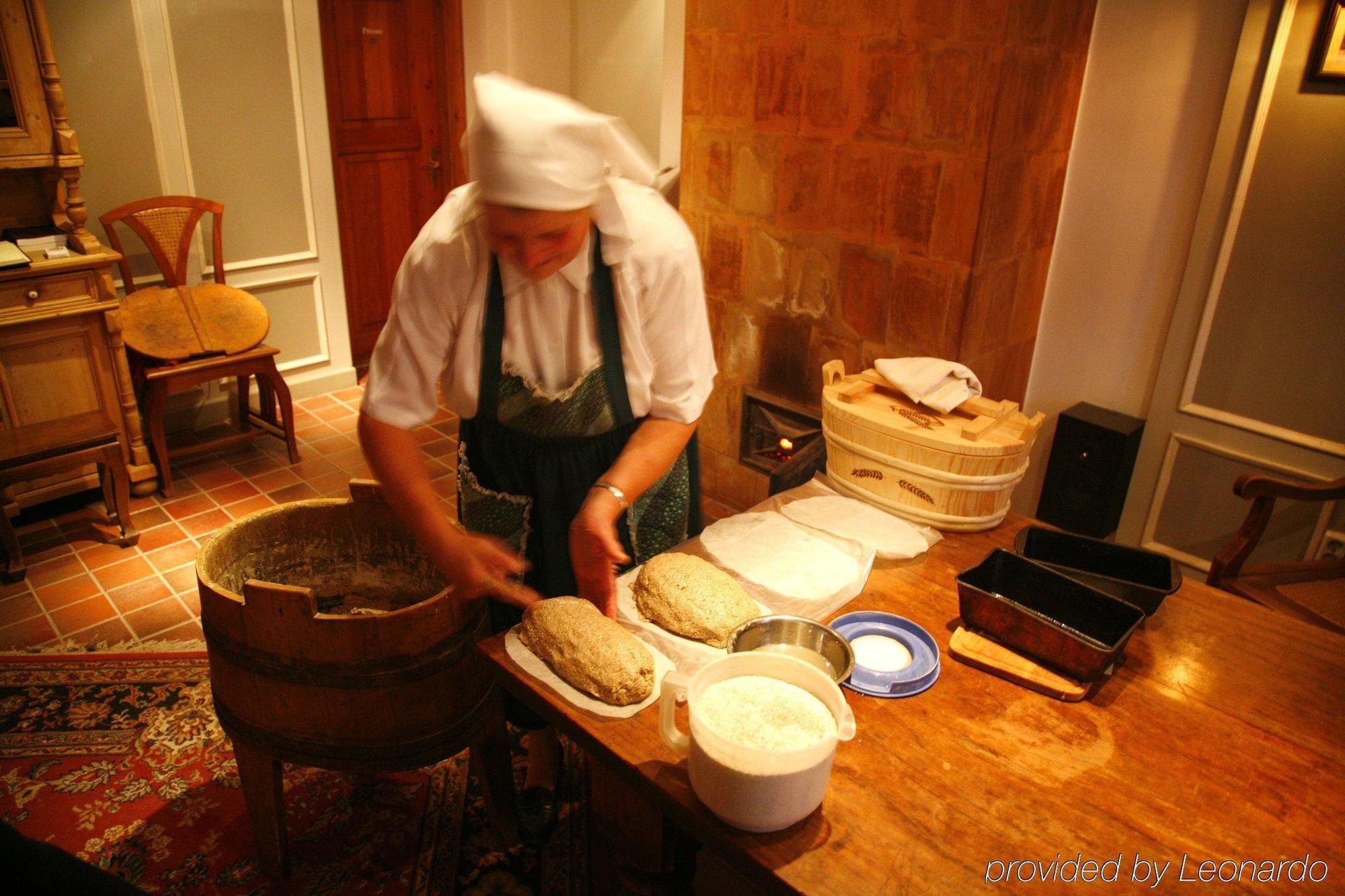 Paedaste Manor Restaurant photo