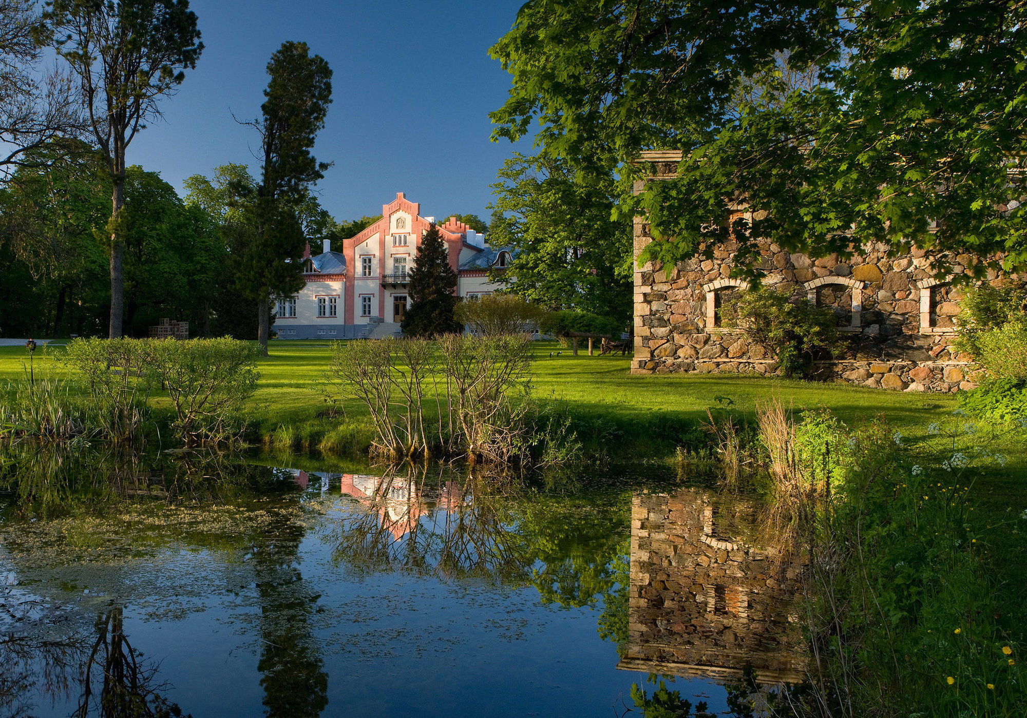 Paedaste Manor Hotel Exterior photo